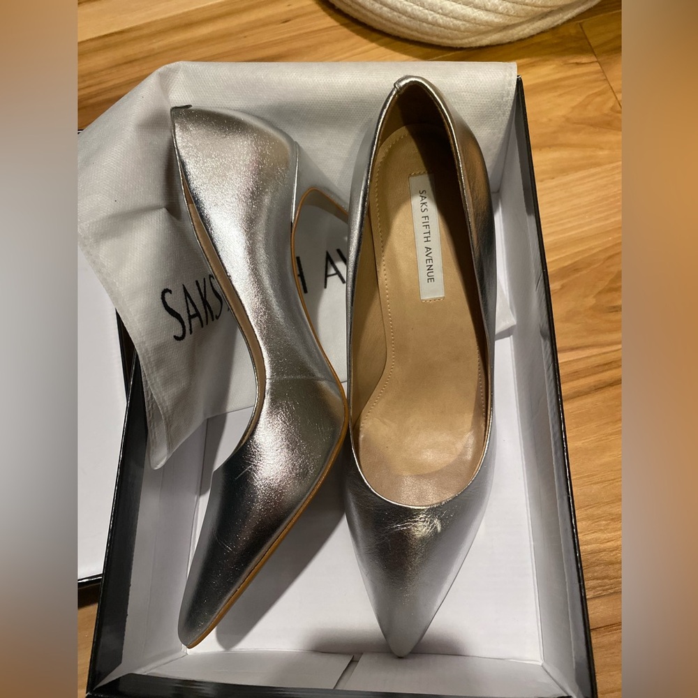Saks Fifth Avenue Silver Pumps - Size 8.5 - GREAT Condition - Worn Once